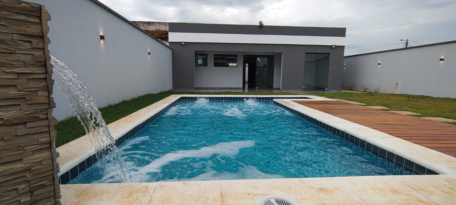 Piscina de vivienda del proyecto San Bernardino